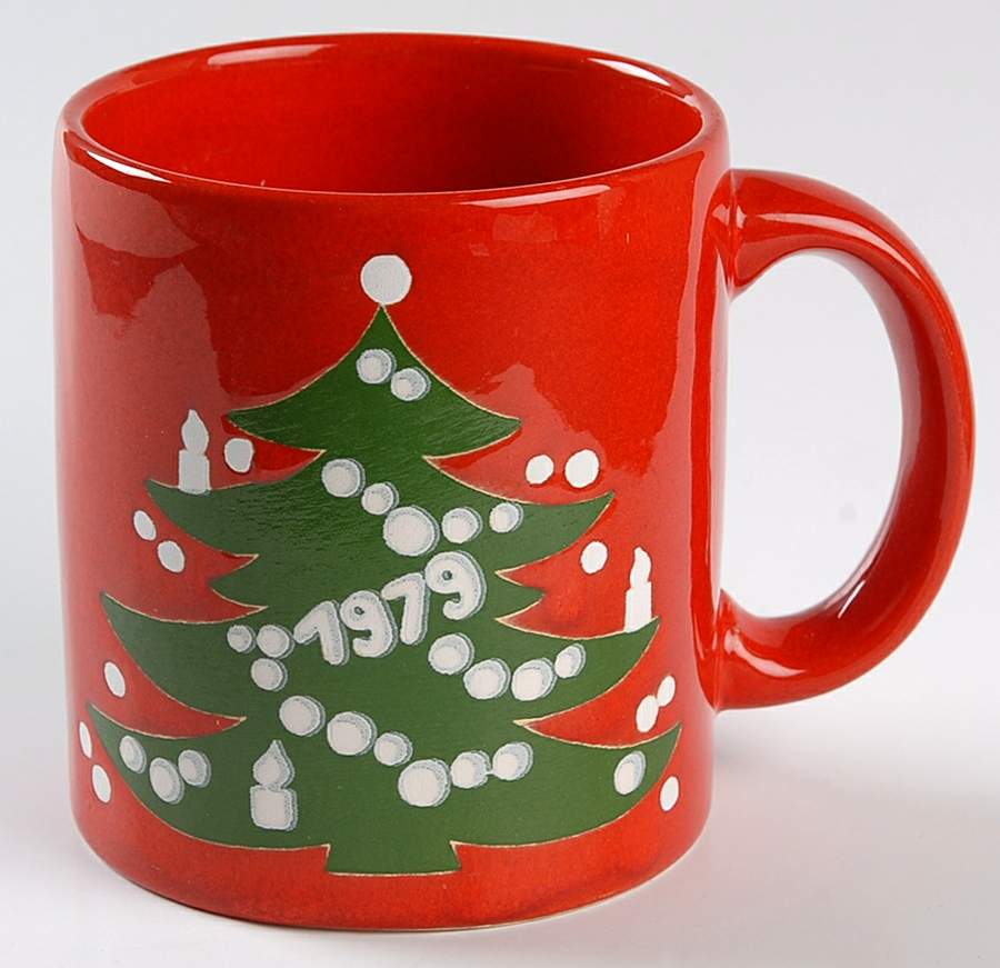 Christmas Tree Red Mug by Waechtersbach-1