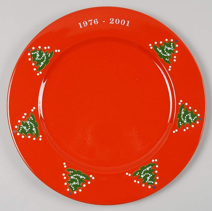 Christmas Tree Service Plate (Charger) by Waechtersbach-1