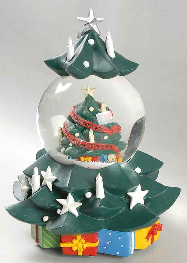 Christmas Tree Musical Water Globe by Waechtersbach-1