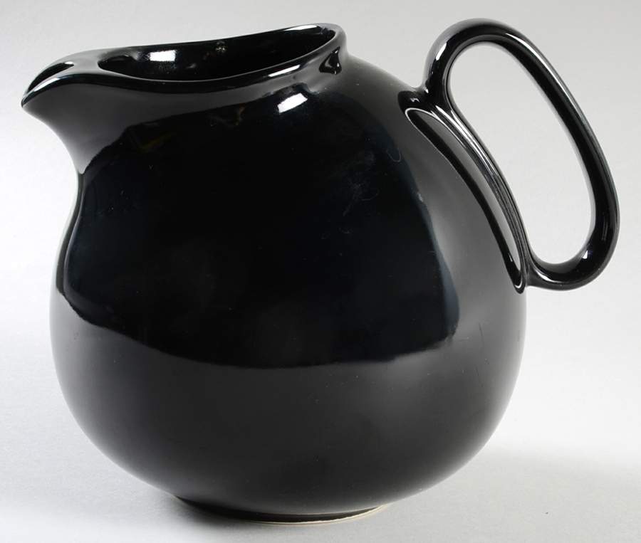 Solid Colours Black 70 Oz Pitcher by Waechtersbach-1