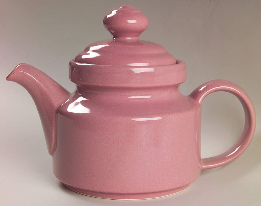 Solid Colours Old Rose Teapot & Lid by Waechtersbach-1