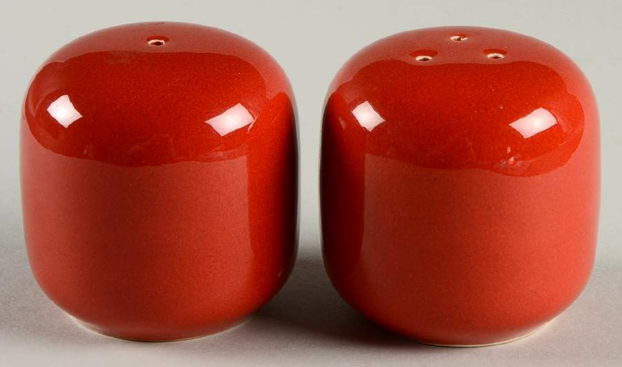 Solid Colours Red Salt & Pepper Set by Waechtersbach-1