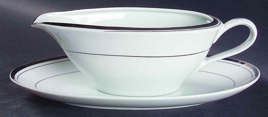 Newport Gravy Boat & Underplate by Wallace Heritage (Japan)-1