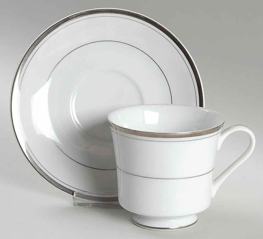 Newport Footed Cup & Saucer Set by Wallace Heritage (Japan)-1