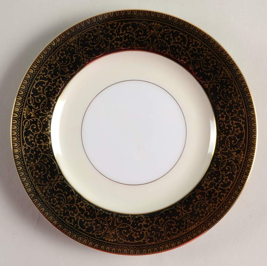 1402 Bread & Butter Plate by Wako-1