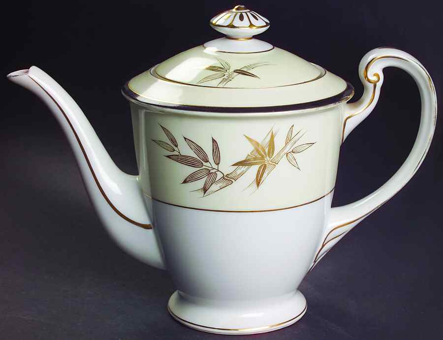 2403 Teapot & Lid by Wako-1