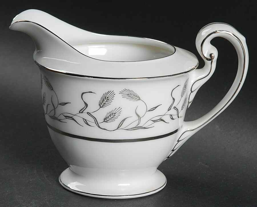 2426 Creamer by Wako-1