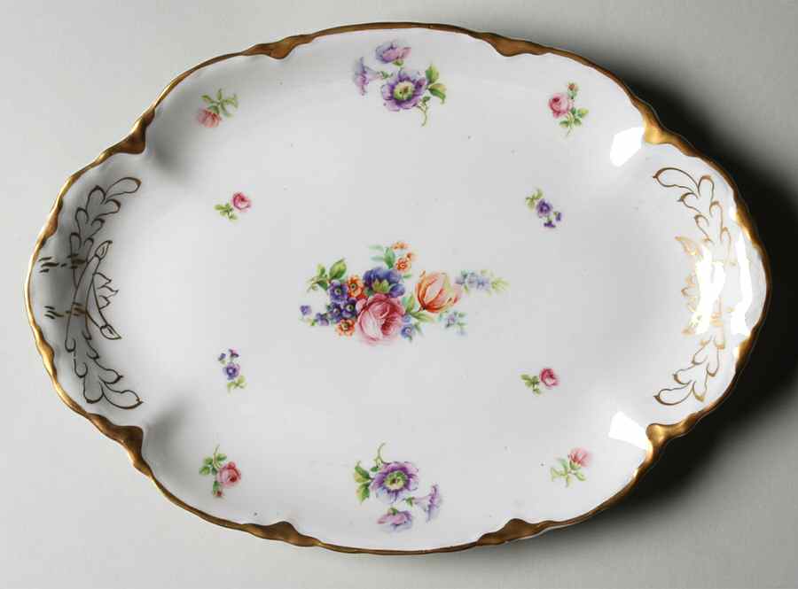 C2009 11" Oval Serving Platter by Warwick-1