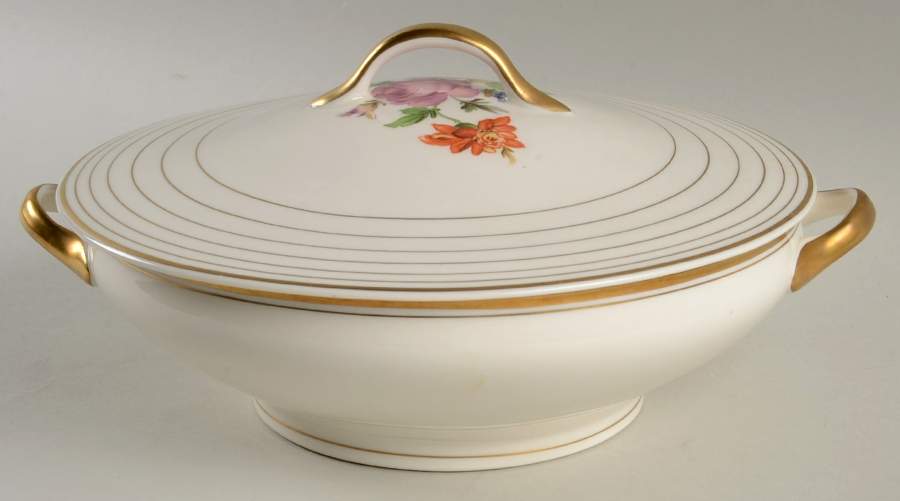 D9336 Round Covered Vegetable by Warwick-1