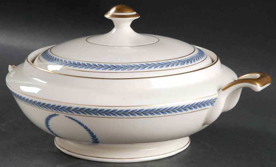 Neo Classic Blue (9566, Smooth) Round Covered Vegetable by Warwick-1