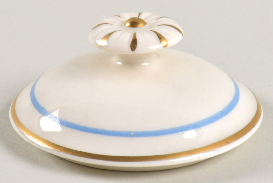 Neo Classic Blue (Scallop. Gold) Lid for Sugar Bowl by Warwick-1