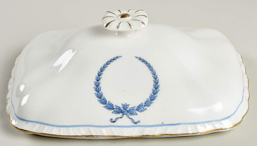 Neo Classic Blue (Scallop. Gold) Lid for Rectangular Vegetable by Warwick-1