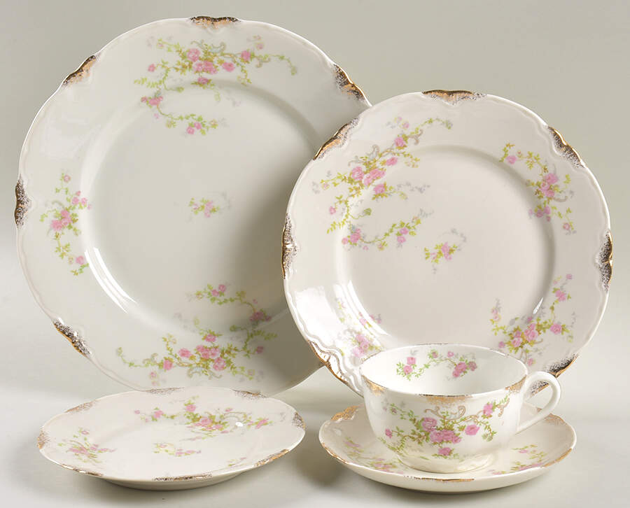 Old Abbey 5 Piece Place Setting by Warwick-1