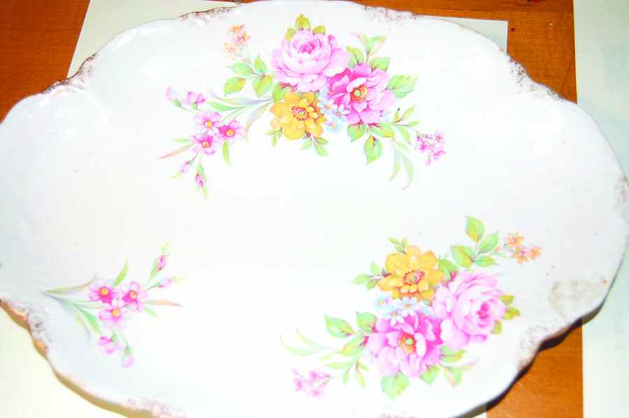 Rosemont 13" Oval Serving Platter by Warwick-1