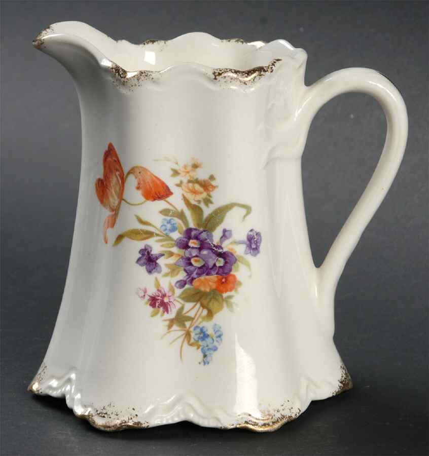 WAR10 Creamer by Warwick-1