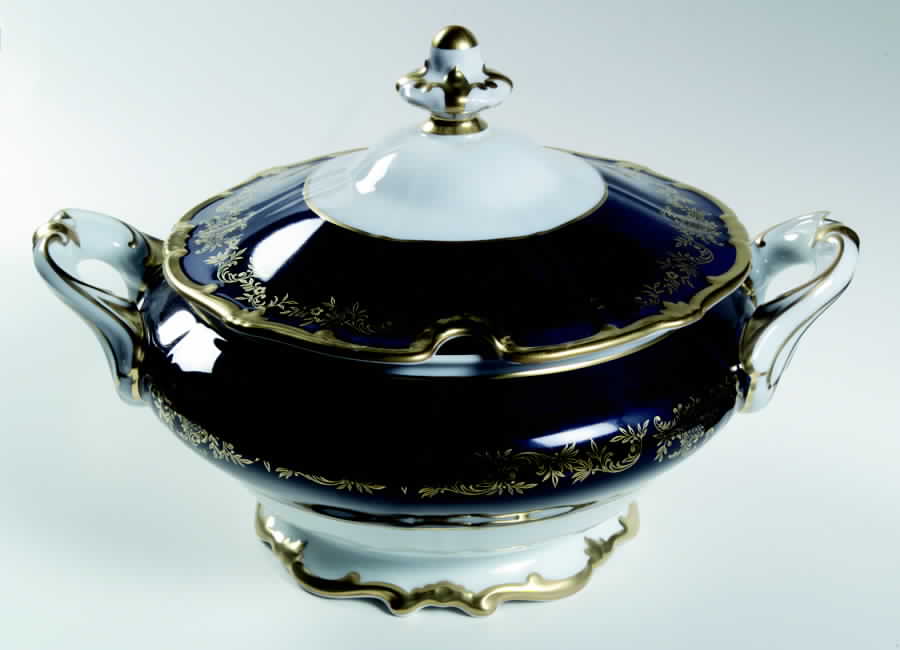 20003 (Katharina Shape) Tureen &  Lid by Weimar-1