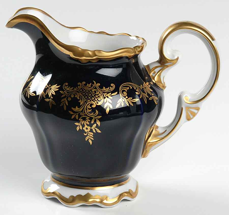 20003 (Katharina Shape) Creamer by Weimar-1