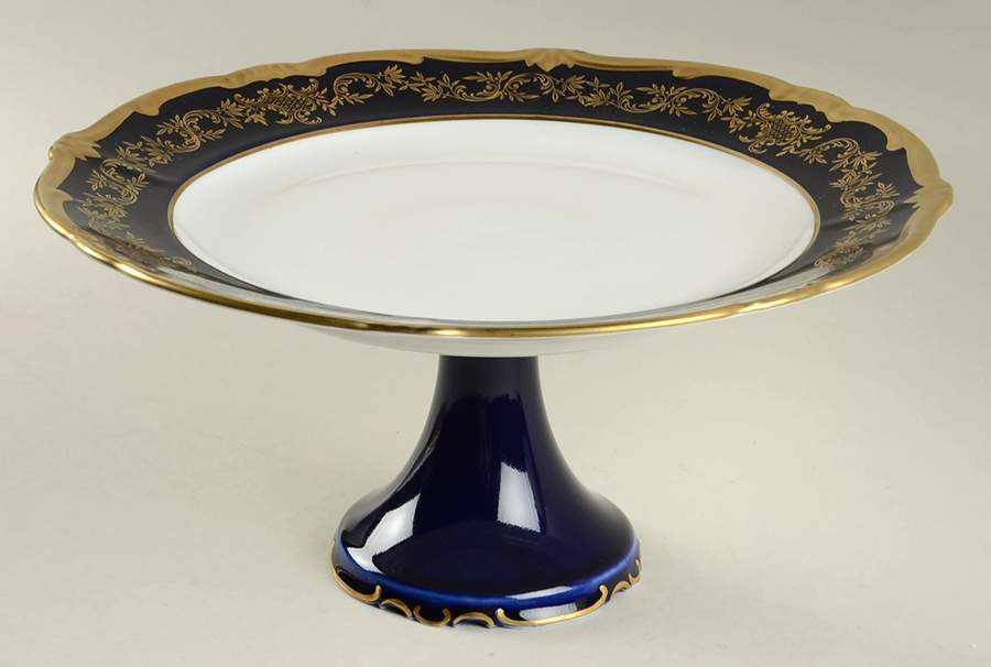 20003 (Katharina Shape) 11" Diameter Pedestal Cake Stand by Weimar-1