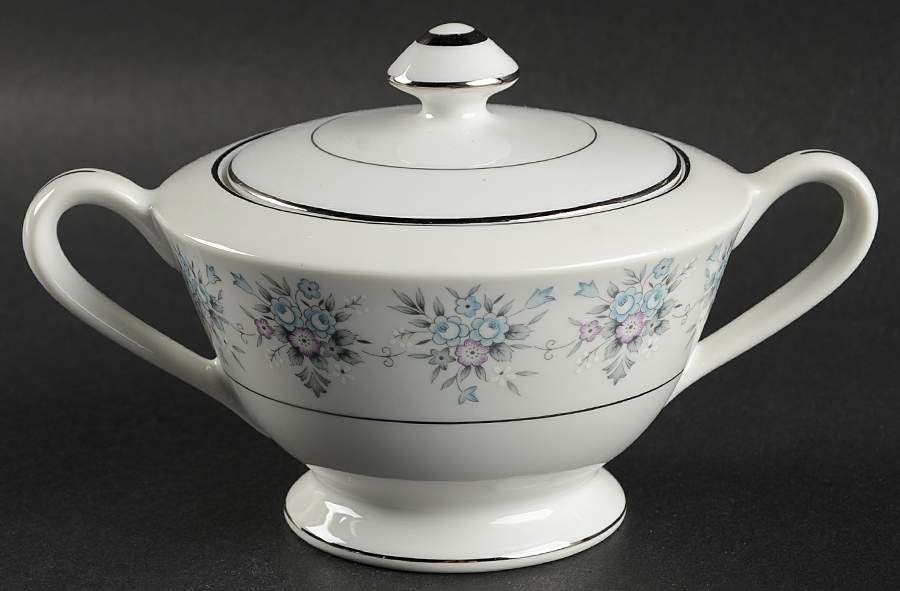 Avington Sugar Bowl & Lid by Wentworth-1