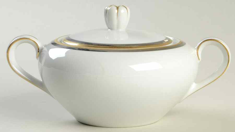 Camelot Sugar Bowl & Lid by Wentworth-1