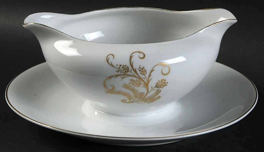 Carlton Round Gravy Boat/Attached Underplate by Wentworth-1