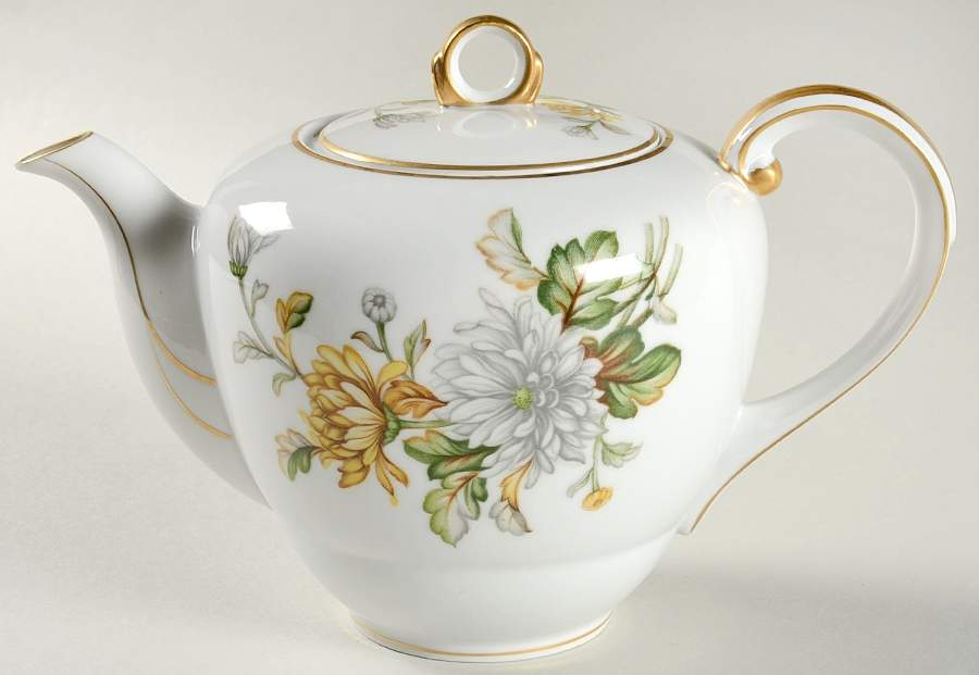 Chrysanthemum Teapot & Lid by Wentworth-1