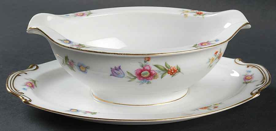 Dresden Gravy Boat with Attached Underplate by Wentworth-1