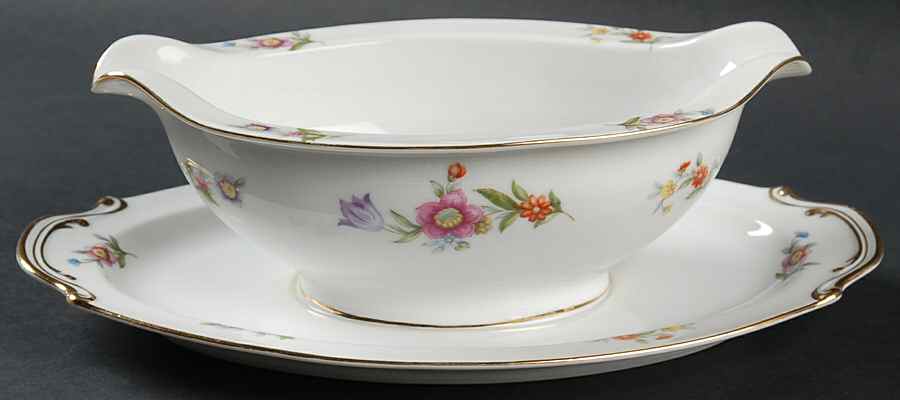 Dresdona Gravy Boat with Attached Underplate by Wentworth-1