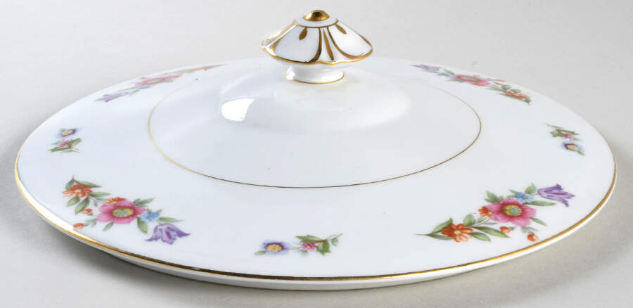 Florita Lid for Round Vegetable by Wentworth-1