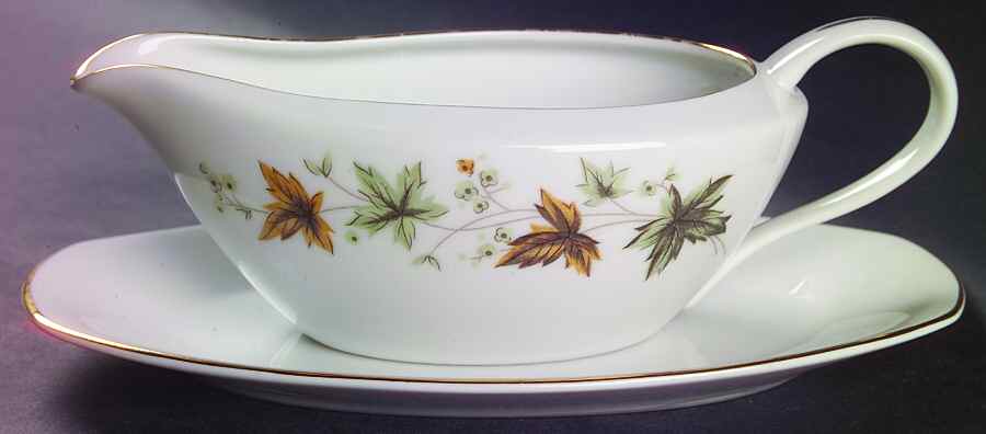 Hawthorne Gravy Boat & Underplate by Wentworth-1