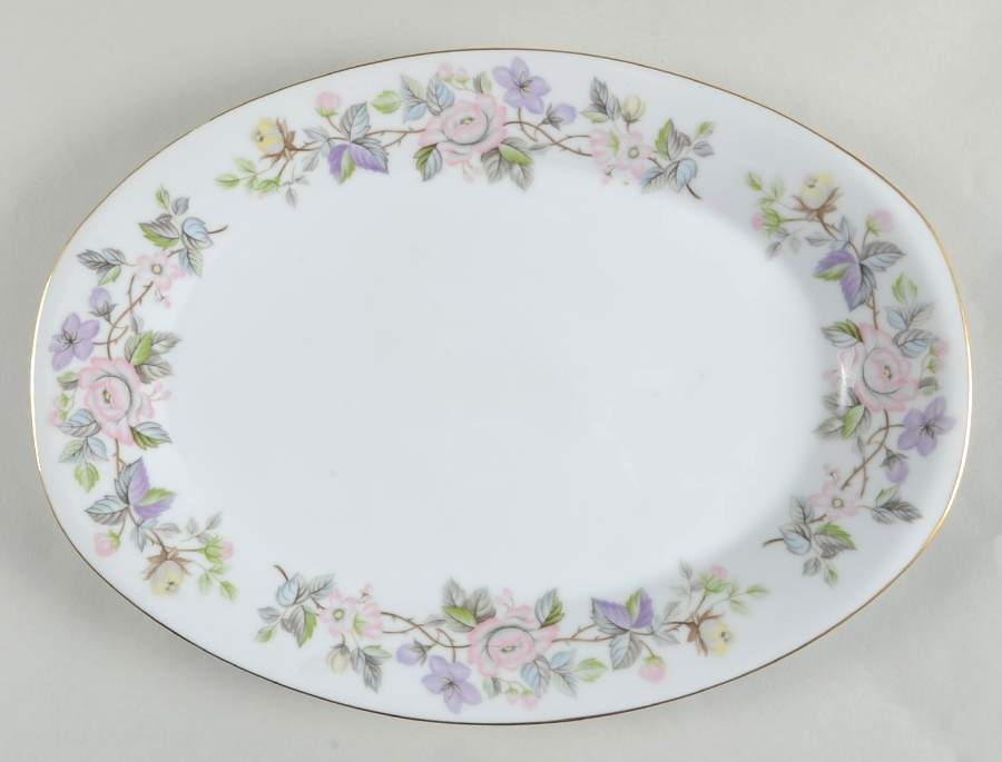 Lynnewood 14" Oval Serving Platter by Wentworth-1
