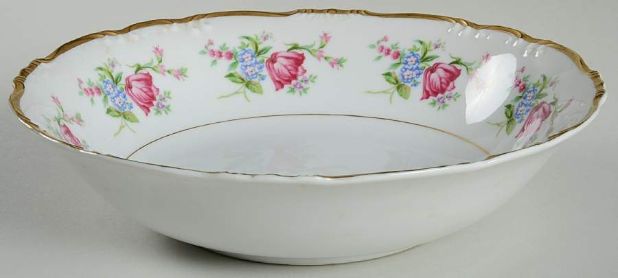 Marguerite 10" Round Vegetable Bowl by Wentworth-1