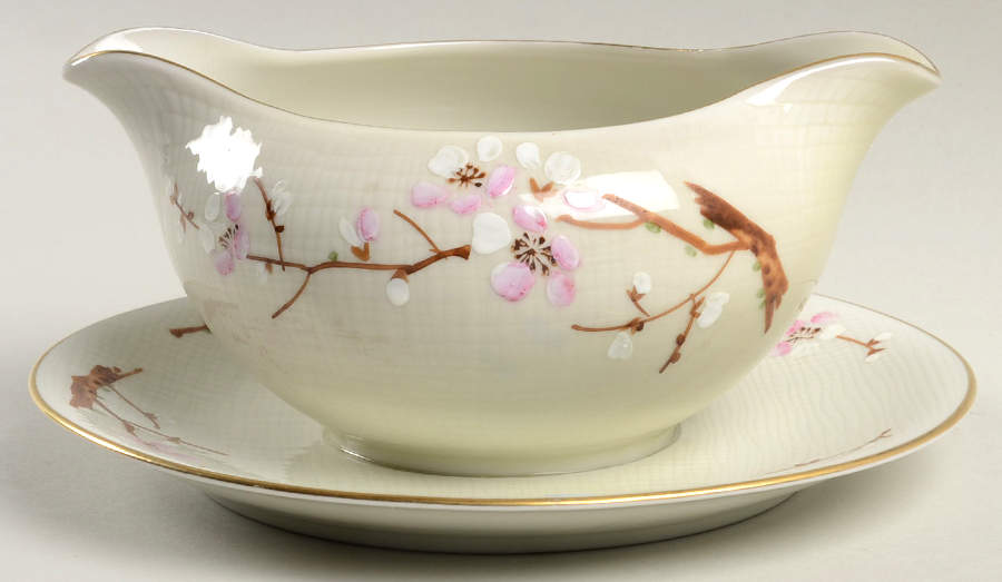 Peach Blossom Gravy Boat with Attached Underplate by Wentworth-1