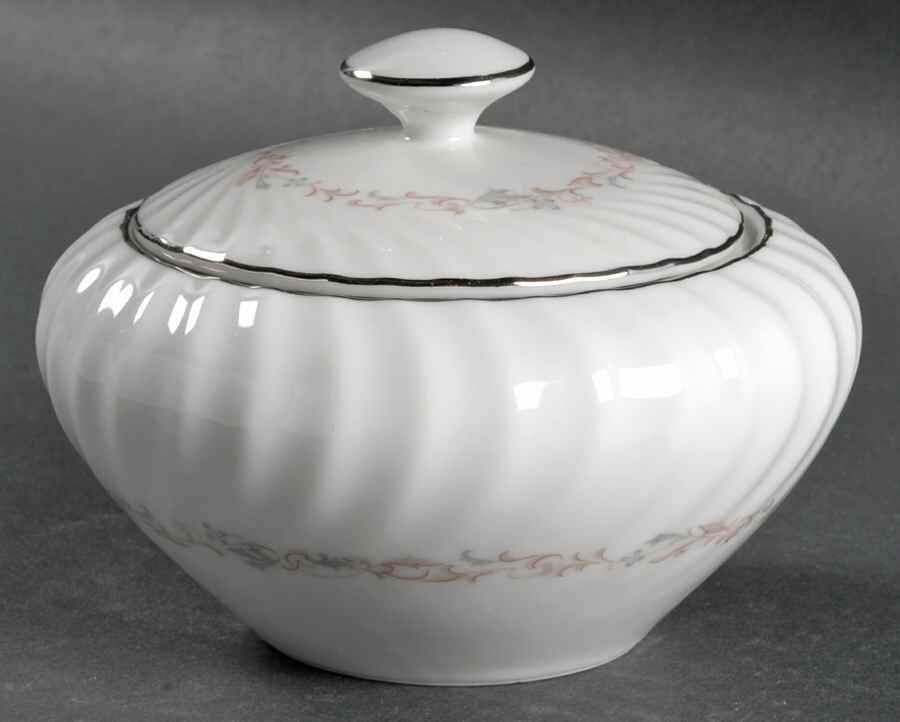Royale Sugar Bowl & Lid by Wentworth-1