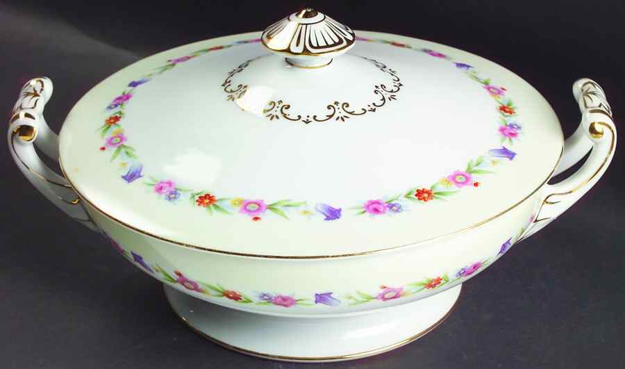 Tulip Round Covered Vegetable by Wentworth-1