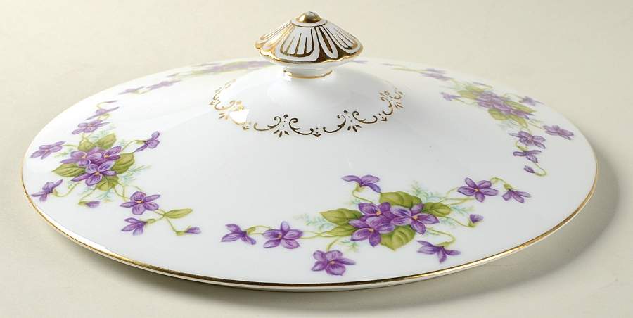 Viola Lid for Round Vegetable by Wentworth-1