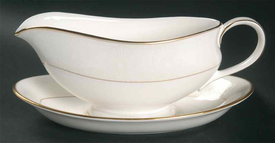 Cardiffe Gravy Boat & Underplate by Waterford China-1