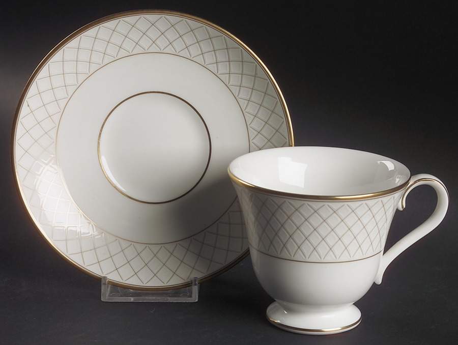 Crosshaven Footed Cup & Saucer Set by Waterford China-1