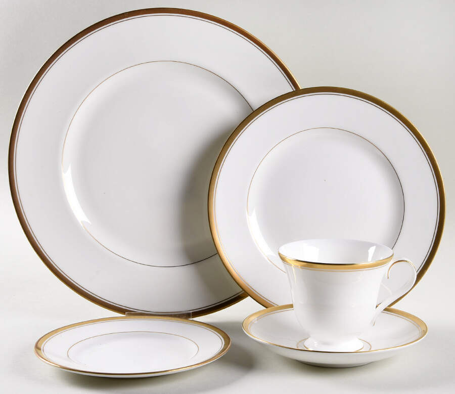 Harcourt 5 Piece Place Setting by Waterford China-1