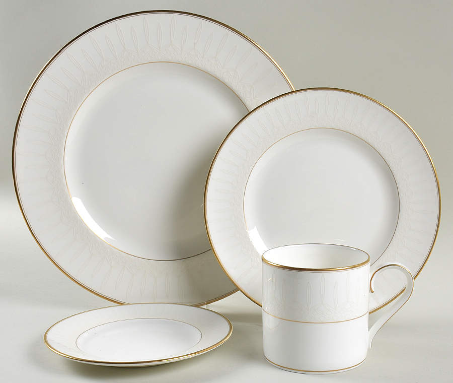 Lismore Gold 4 Piece Place Setting by Waterford China-1