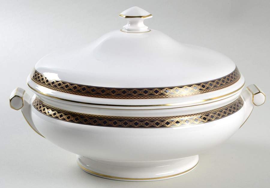Powerscourt Round Covered Vegetable by Waterford China-1