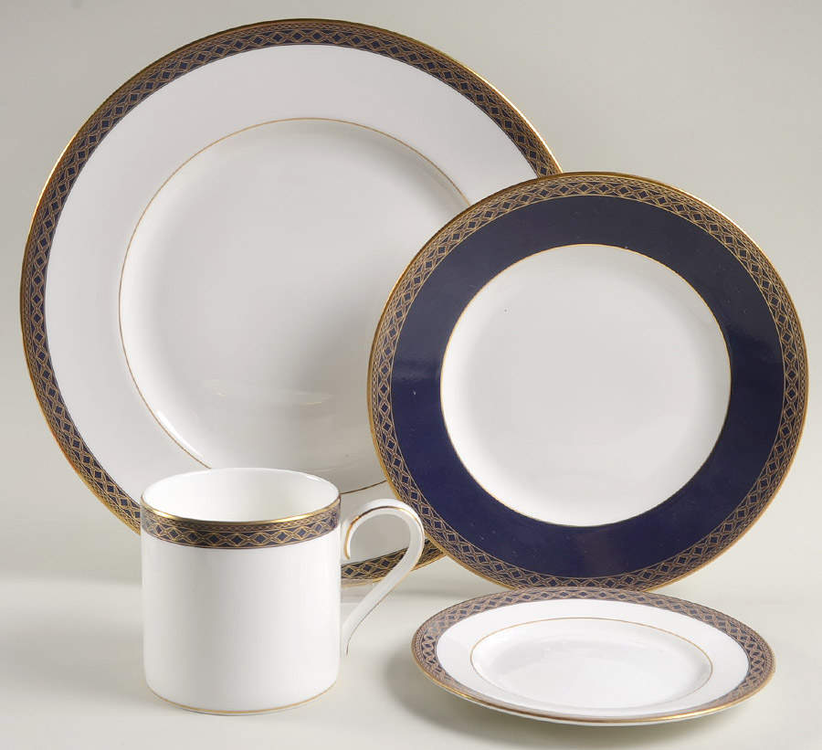 Powerscourt 4 Piece Place Setting by Waterford China-1