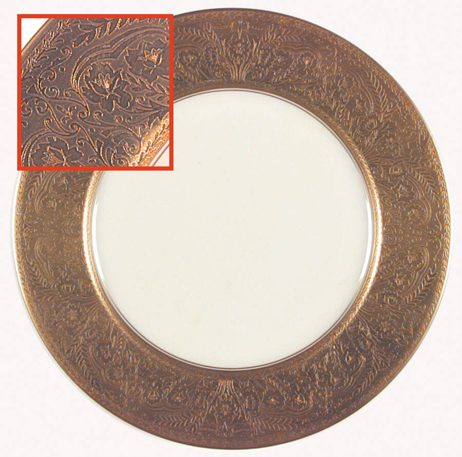 WHD2 Dinner Plate by Wheeling Decorating-1
