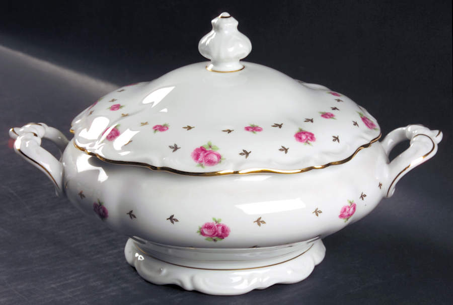 Heritage (Rosebuds) Round Covered Vegetable by Winterling - Bavaria-1