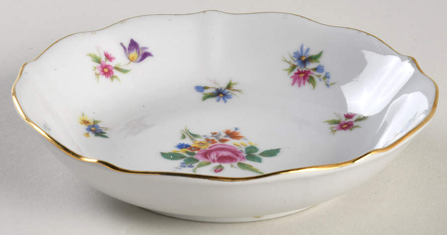 Meissen Gardens Bayreuth Fruit/Dessert (Sauce) Bowl by Winterling - Bavaria-1