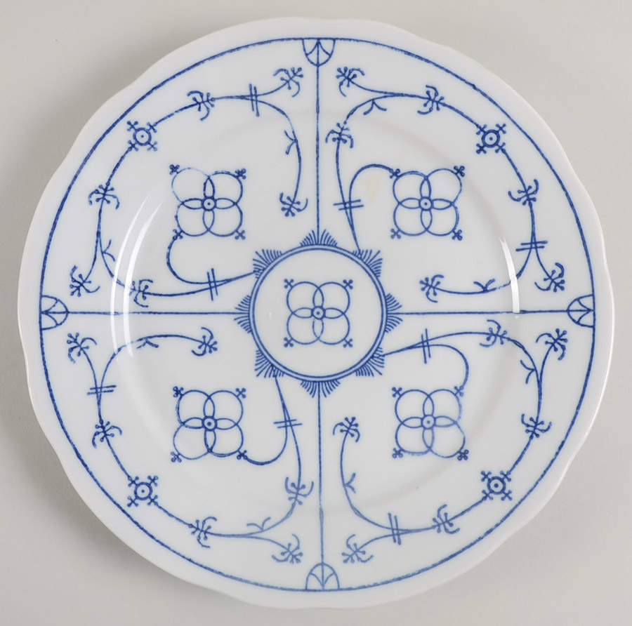 Strawflower (Scalloped) Dinner Plate by Winterling - Bavaria-1