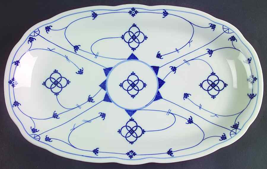 Strawflower (Scalloped) 12" Rectangular Serving Platter by Winterling - Bavaria-1