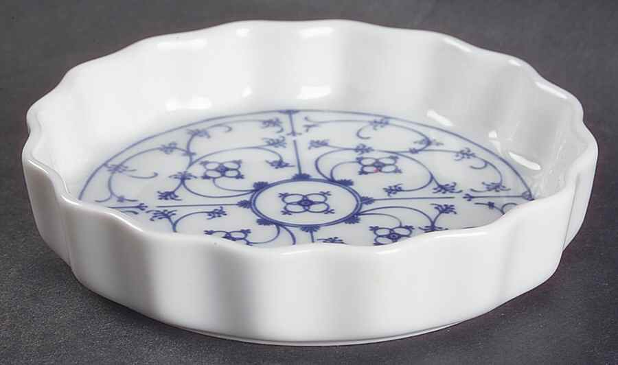 Strawflower (Scalloped) Tart Dish by Winterling - Bavaria-1