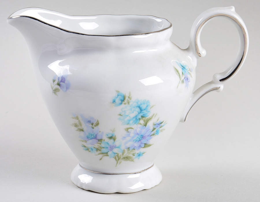 Tivoli (Scallop, Scroll Fan Edge) Creamer by Winterling - Bavaria-1
