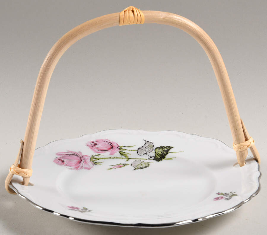 WIG19 5 3/8"-5 5/8" Bamboo Handled Serving Plate  HC by Winterling - Bavaria-1